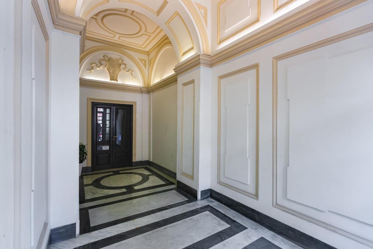 Luxury Trevi Fountain - Your Italian Holidays Apartment Rom